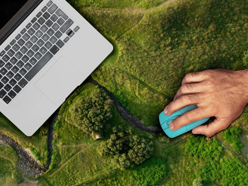 laptop-no-conceito-de-natureza